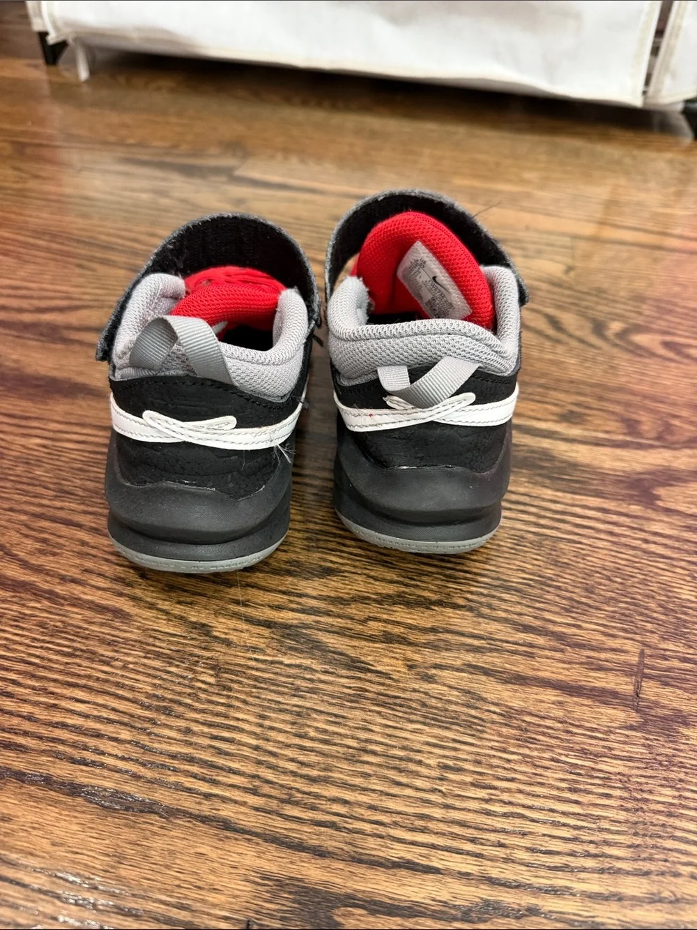 Nike bold red